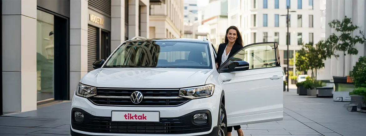 Şehrin sokaklarında esnek ve masrafsız ulaşım sunan TikTak aylık araç kiralama ile günlük ihtiyaçlara uygun pratik mobilite avantajı